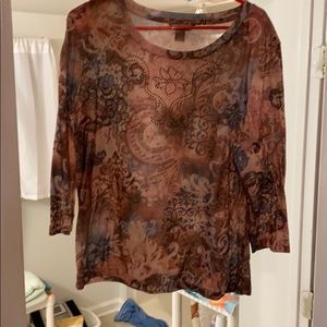 3:4 length top with colors of blue brown pink